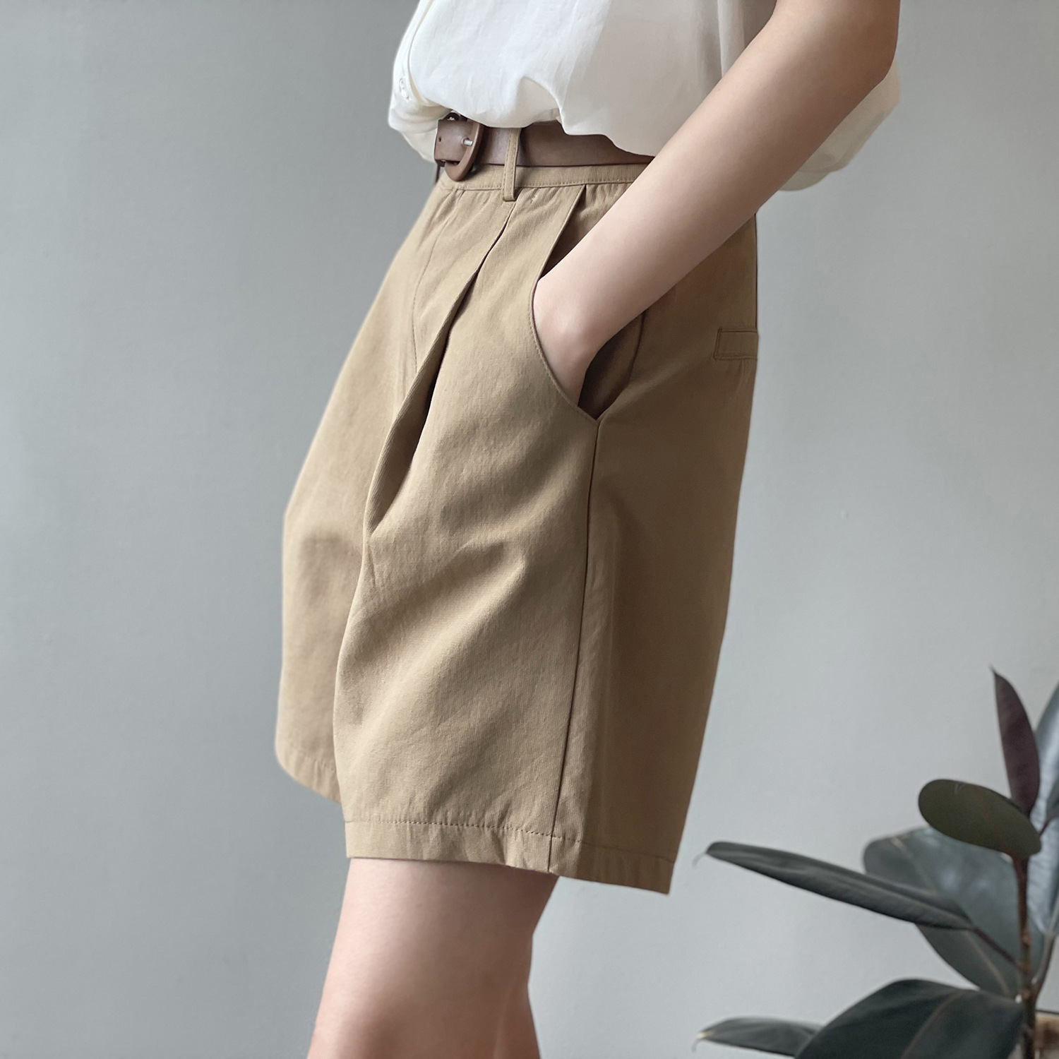 Khaki Work Shorts Image 2