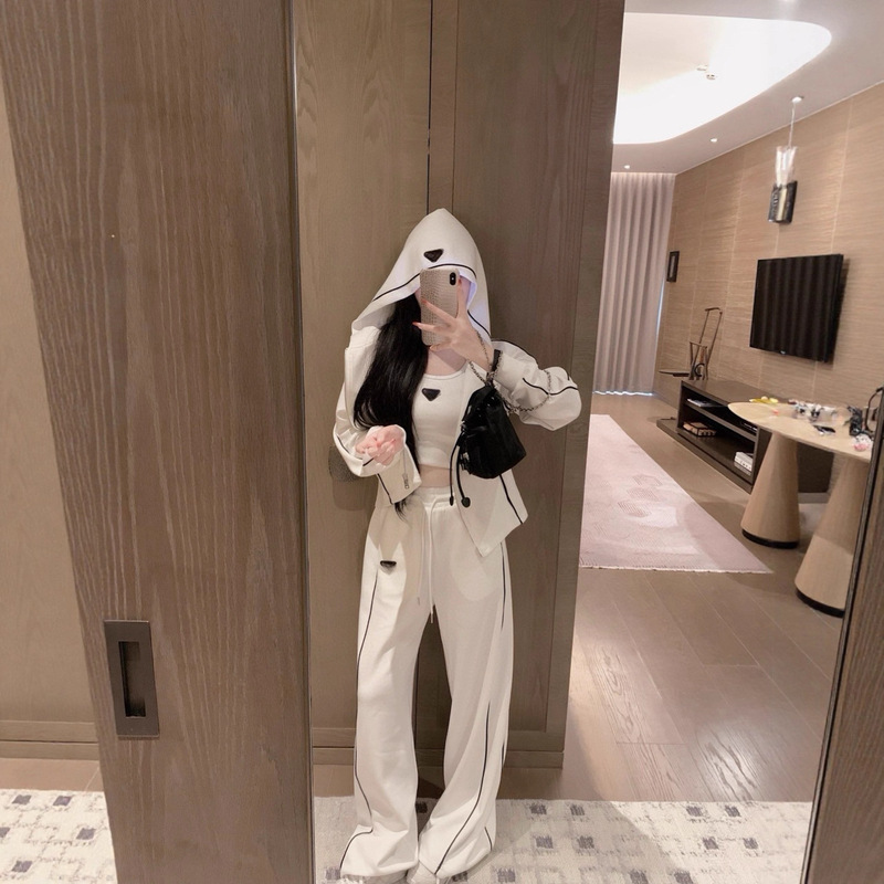 高端欧货休闲运动套装女2025秋修身收腰显瘦外套上衣阔腿裤三件套|undefined