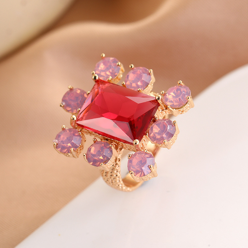 Geometric elegant sophisticated fashionable adjustable ring