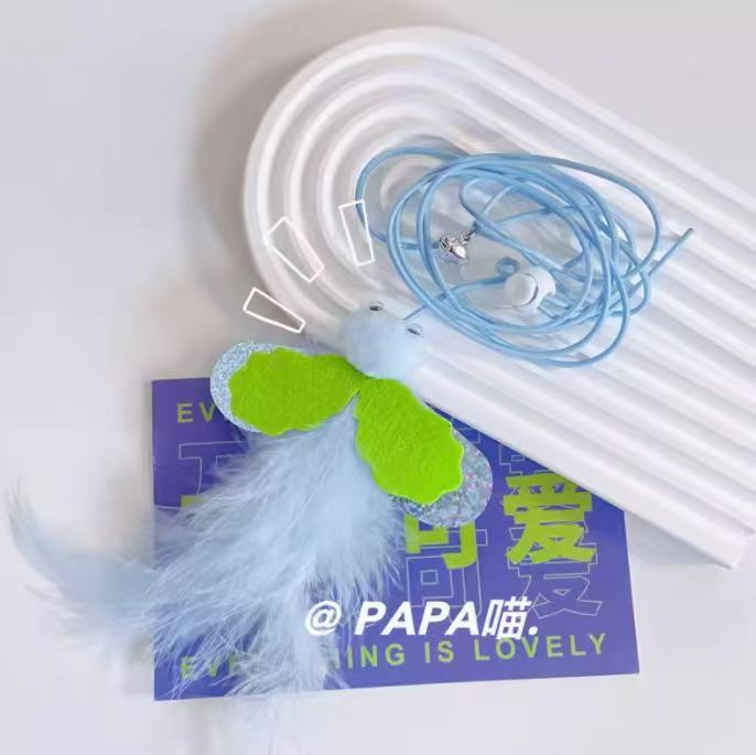 매달린 파란색 잠자리 모델