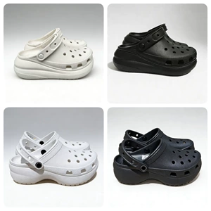 Тапочки в стиле Crocs на платформе, дышащая нескользящая пляжная обувь, увеличивают рост, антибактериальная пропитка