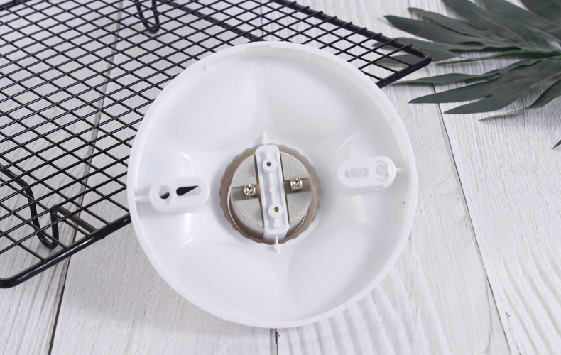 Description Picture 5 of item10pc Screw Surface Mounted Led Bulb Base Bakelite Liner Paperback Lamp Holder 115mm E27 Socket Converter 6A Lighting Accessories