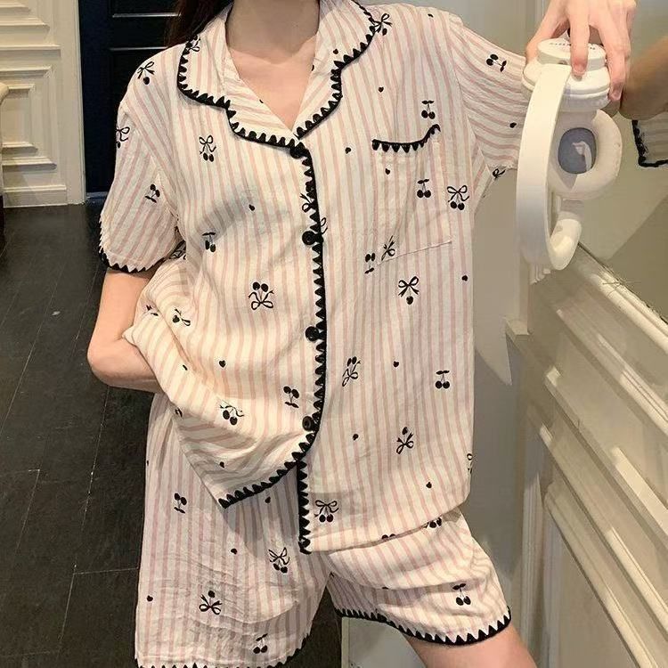 Pijamas de media luna al por mayor transfronterizos de verano de nuevo algodón nubes con solapa de manga corta pantalones cortos casuales set de ropa casera