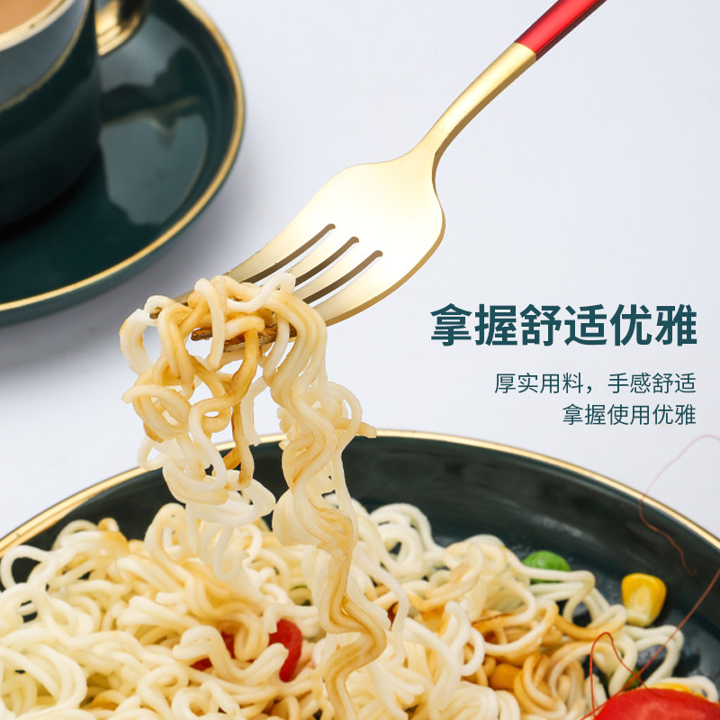 Stainless steel portable cutlery set of three, gold and silver Portuguese creative student Starbucks style spoon and chopsticks set