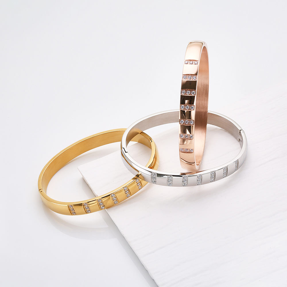 Bracciale in acciaio al titanio con zircone per uomo e donna_voghion.com