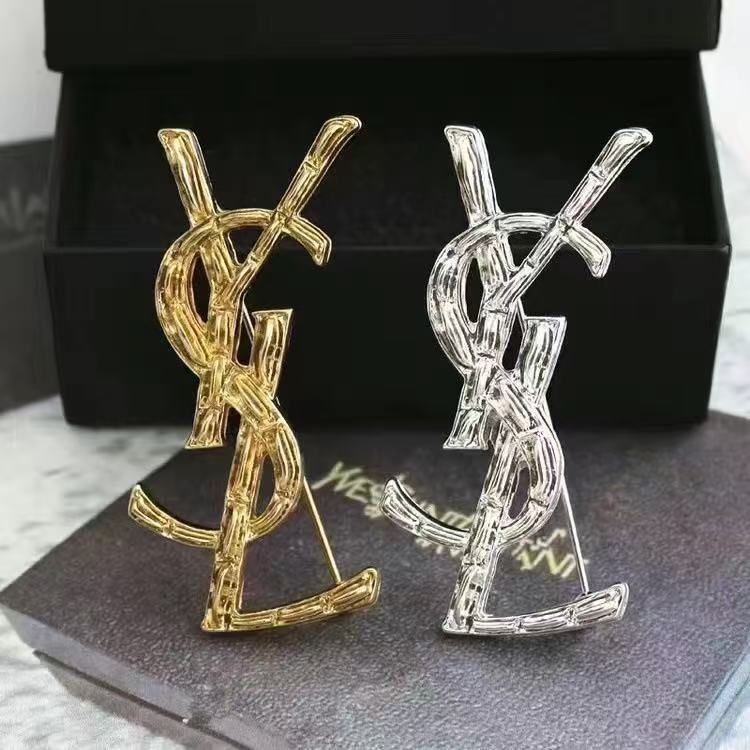 Letter Brooch Niche Design Alloy Pin Light Luxury High-End Chanel-Style Women's Suit Brooch Clothing Pin