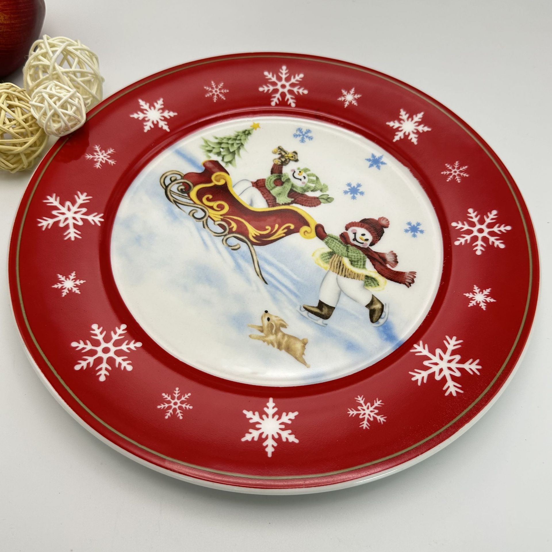 Christmas New 10 inch atmosphere Christmas ceramic cartoon high temperature environmentally friendly bowls and plates tableware_voghion.com