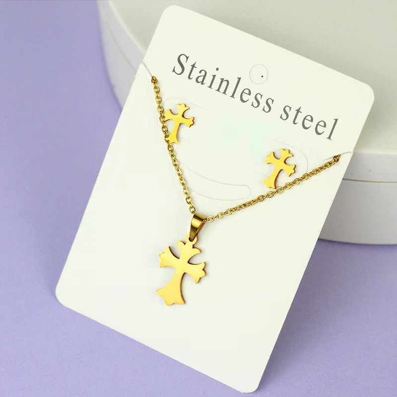 Net Red Butterfly Love Cross Personalidad Simple Juego de joyas de acero inoxidable Pendientes de oro Juego de collar al por mayor