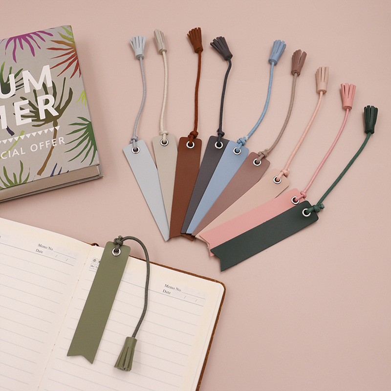Amazon's best-selling leather tassel bookmark, logo printable, book reader, page divider, double-sided bookmark with lanyard.
