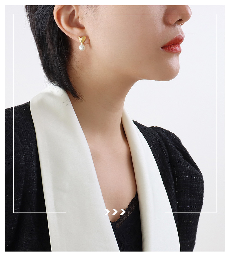 PVD Coated Gold Plating Process 304 Stainless Steel Ear Needle Material Real Gold Plated Plating Material PVD Coated Real Gold Plated 18K Gold Heart Shape 304 Stainless Steel Retro Waterproof Non Tarnish Ear Studs