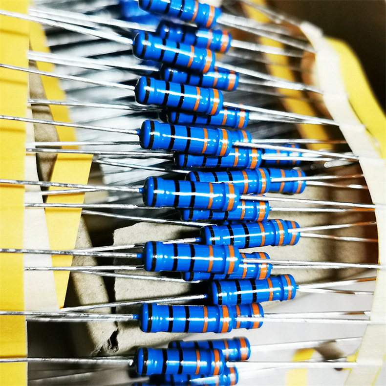 1W precision resistance 0.1 10 100R 1000 euro 1K 10K 1M M mega Ohm 1% five-color ring 1W precision resistance 0.1 10 100R 1000 euro 1K 10K 1M M mega Ohm 1% five-color ring