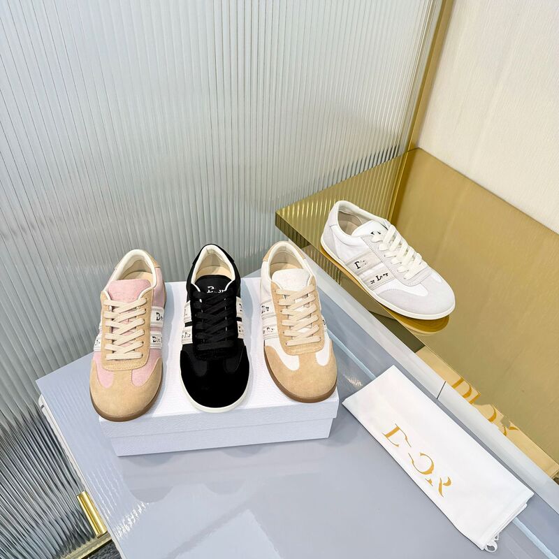 Top-tier D-brand early spring new model, letter-printed round-toe retro German training shoes, suitable for hiking and short-distance running, comfortable and versatile lace-up casual shoes
