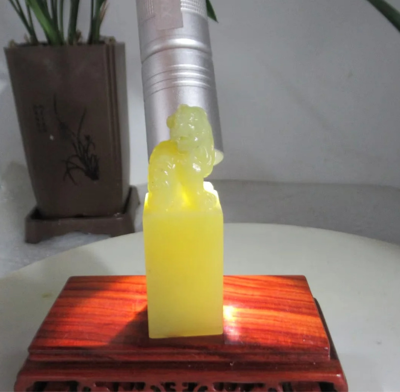 绿色叶腊石非青田石封门灯光冻金石篆刻纽章印章礼品章2.5*2.5*8