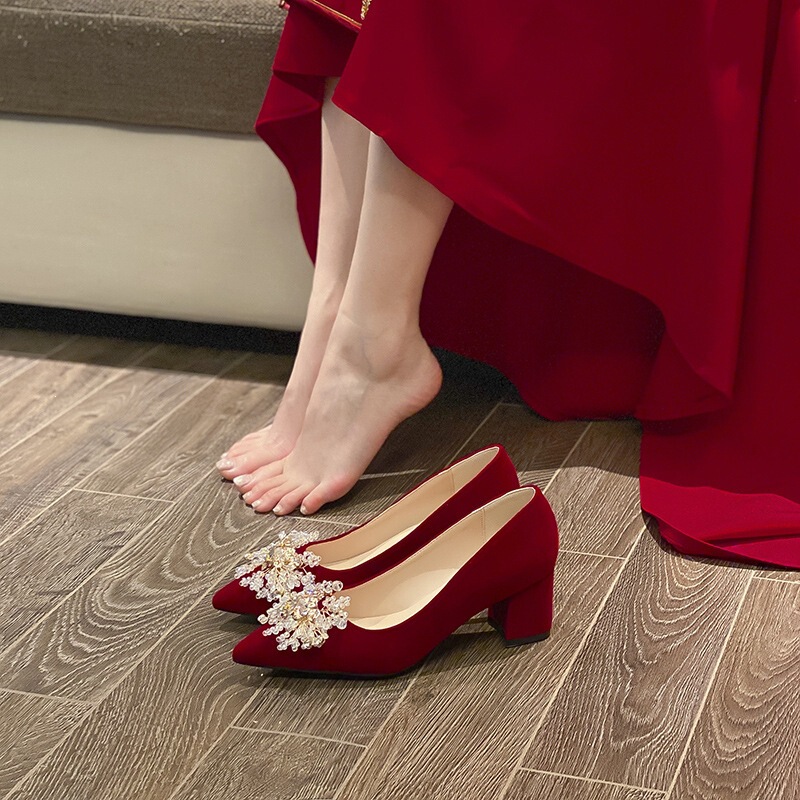 Yb-15 Wedding Shoes for Brides, New Small Size Chunky Heel Shoes, Suitable for Traditional Wedding Dresses, Comfortable High Heels, Large Size, Wide Fit Yb-15 Wedding Shoes for Brides, New Small Size Chunky Heel Shoes, Suitable for Traditional Wedding Dresses, Comfortable High Heels, Large Size, Wide Fit