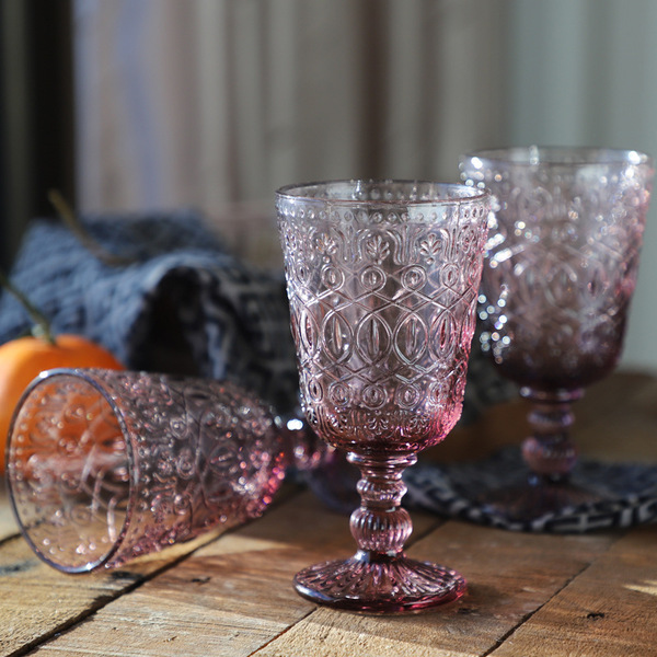 Retro glass wineglass for home use