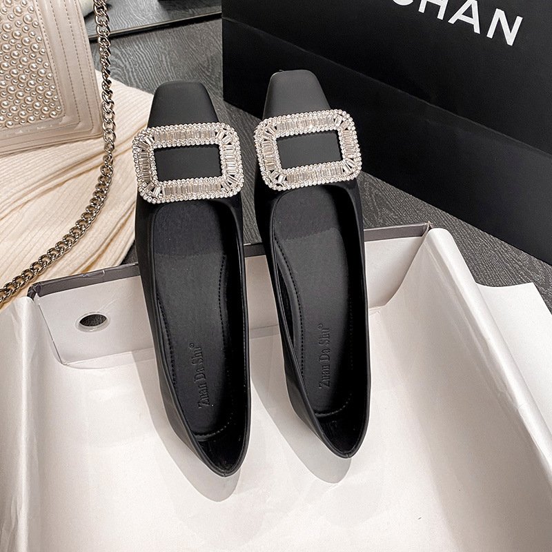 L9 Rhinestone Square Buckle 2026 New Korean Style Slip-On Shoes with Plush Lining, Flat Shoes, Granny Shoes, Women's Large Size Shoes 41-43 L9 Rhinestone Square Buckle 2026 New Korean Style Slip-On Shoes with Plush Lining, Flat Shoes, Granny Shoes, Women's Large Size Shoes 41-43