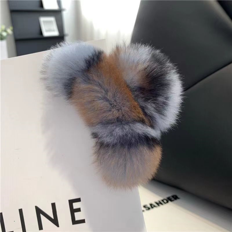 Simple Style Style Women's Simple Style Solid Color Plush Hair Claws