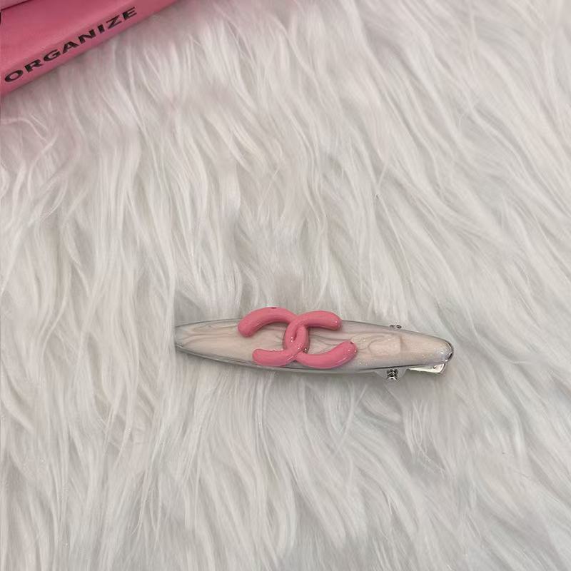 滴油水钻字母发夹女多巴胺抓夹侧边刘海夹轻奢高级感精致小众发夹|undefined