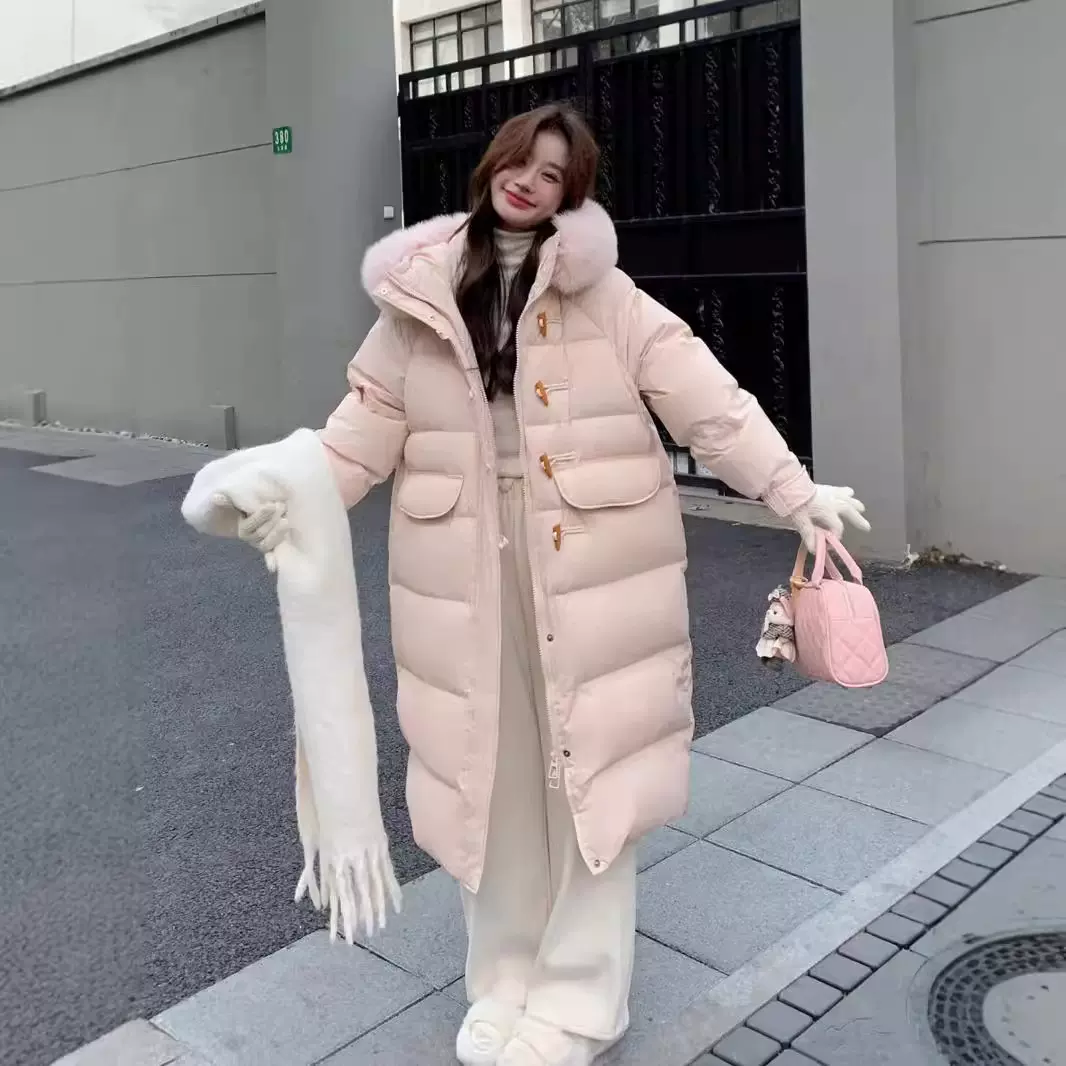 2024新款白鸭绒羽绒服女牛角扣长款韩版加厚狐狸大毛领面包服平湖