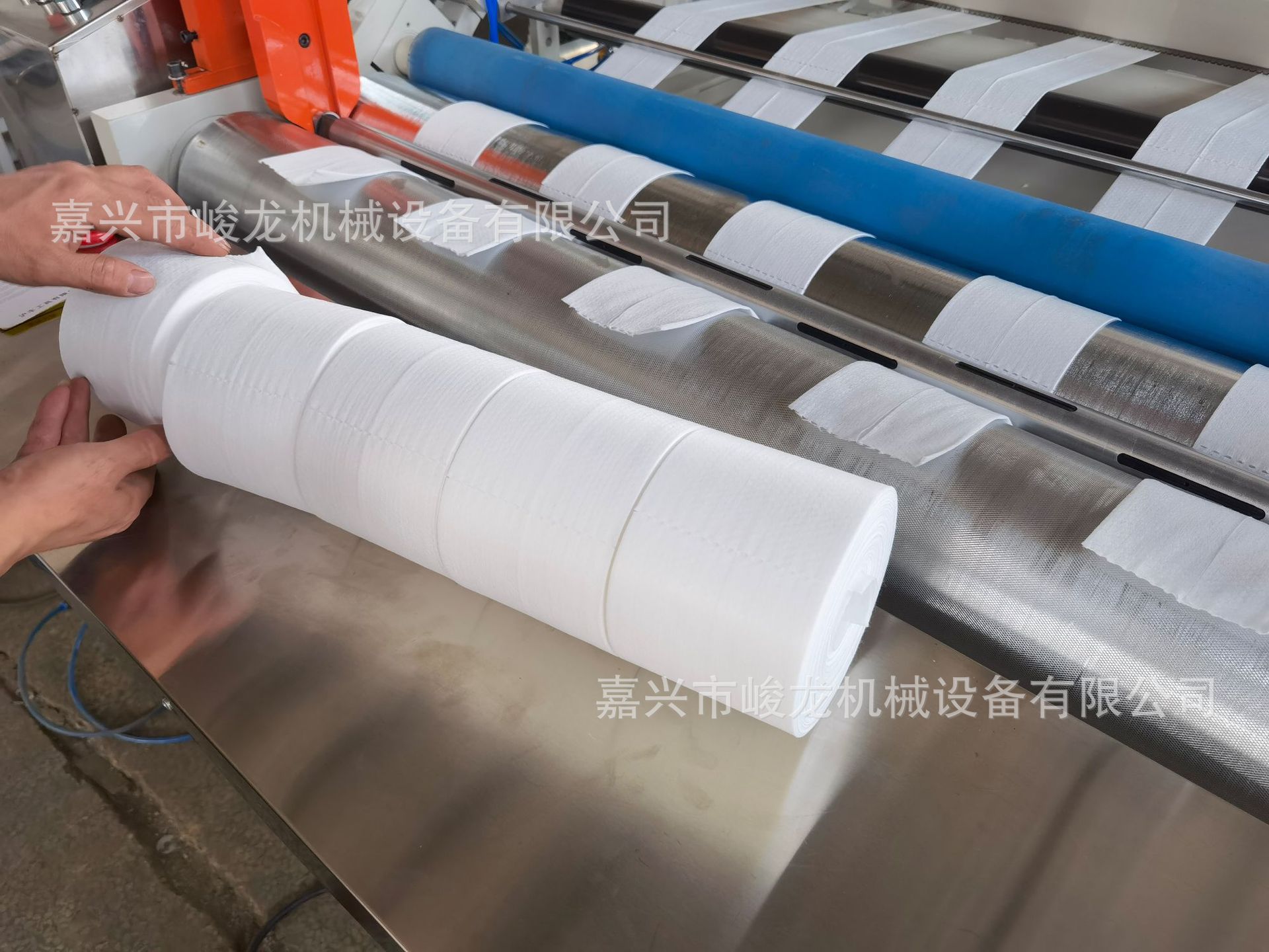 5排洗脸巾棉柔卷柔巾卷机器 卷状一次性洗脸巾机器