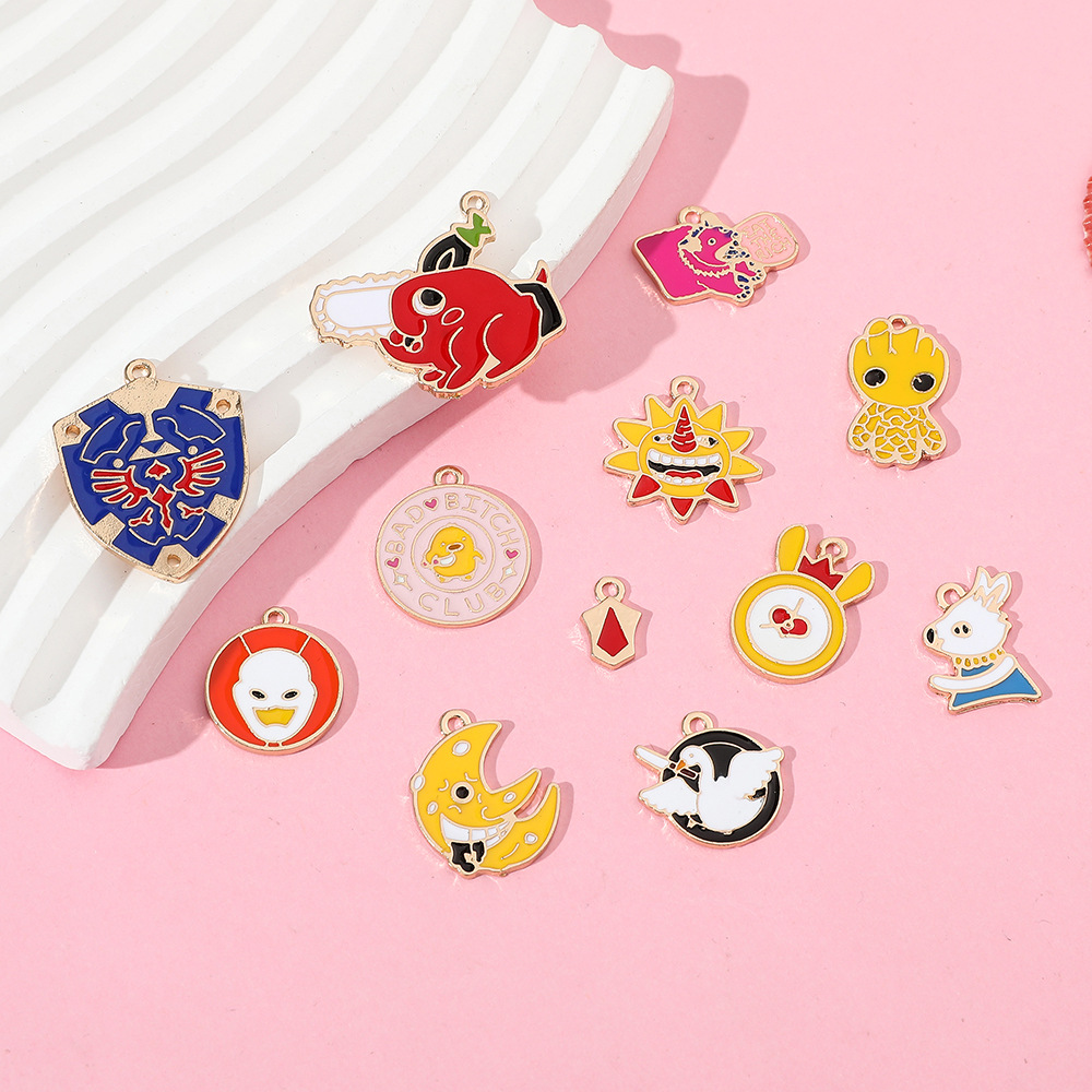 Japanese cute girl DIY small jewelry cartoon Legend of Zelda pendant personality girl clothing accessories wholesale