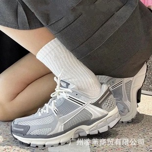 ins����ܲ�ЬZoom Vomero5��H�ļ�͸��W��͎͜p���\��Ь���l