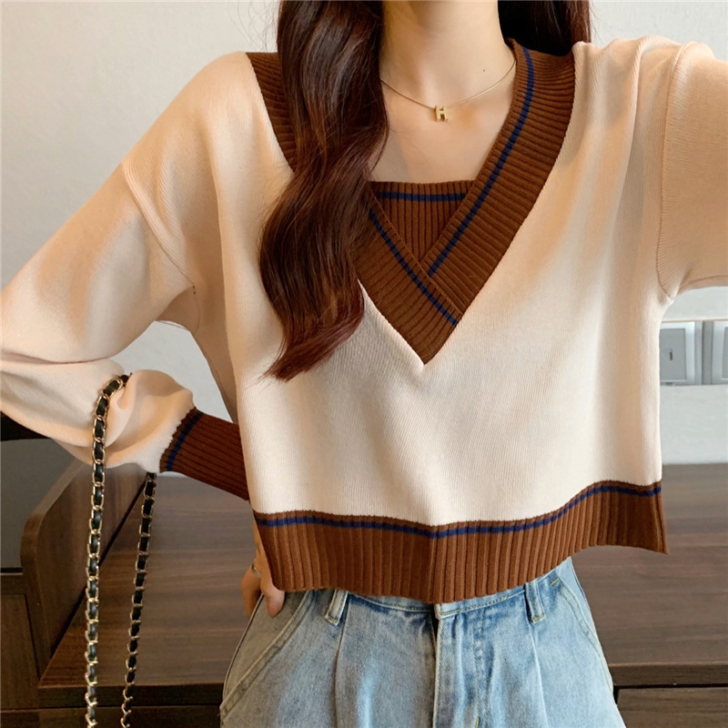 V-Neck Contrast Long-Sleeved Cropped Sweater NSFYF86036