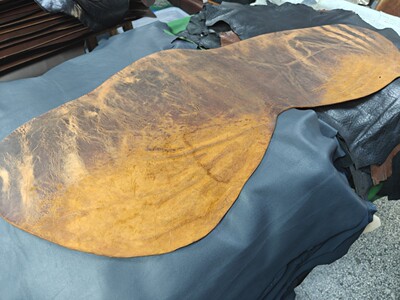 Tare Oil Wax Discoloration Retro effect 2-3.5mm Uneven thickness and width 40-50cm long 110-120cm