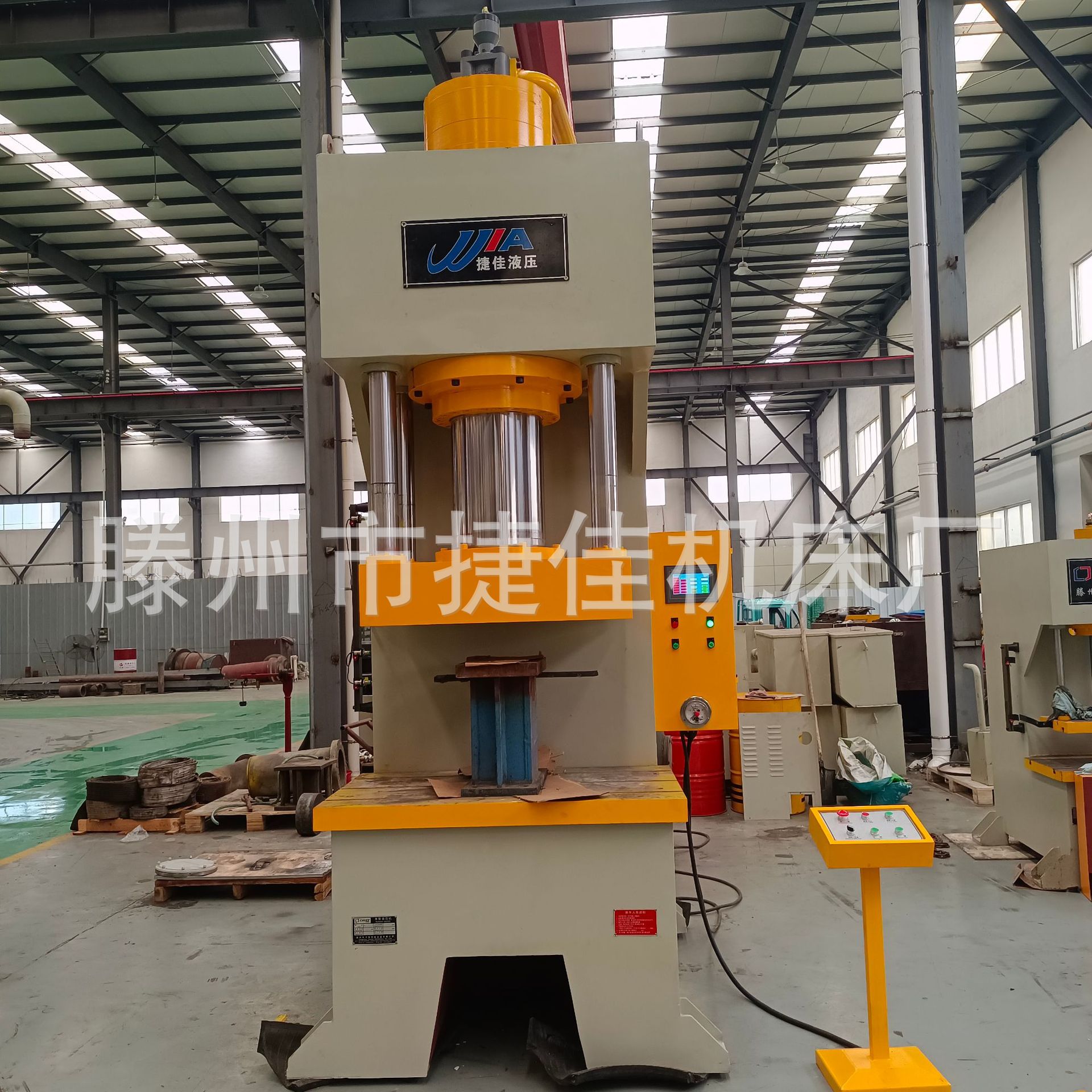 丝杆校直机 200t单臂压装液压机，单柱压装油压机，单臂压力机