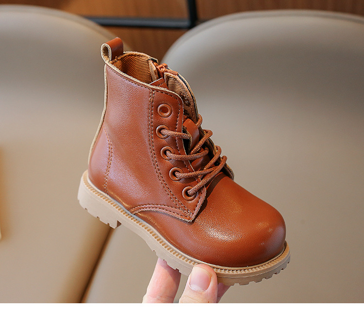 Martin da ragazza 2024 autunno nuovi bambini stile inglese sottile scarpe da ragazzo stivali in pelle per prestazioni studentesche_voghion.com