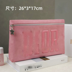 大容量模造ベルベット収納バッグ薔薇赤色パイル化粧バッグ女性バッグ新型アルファベットデザインハンドバッグ