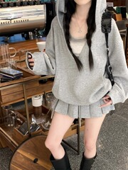 韩系长袖口袋连帽卫衣内搭吊带百褶短裙女2025秋季新款时尚套装潮