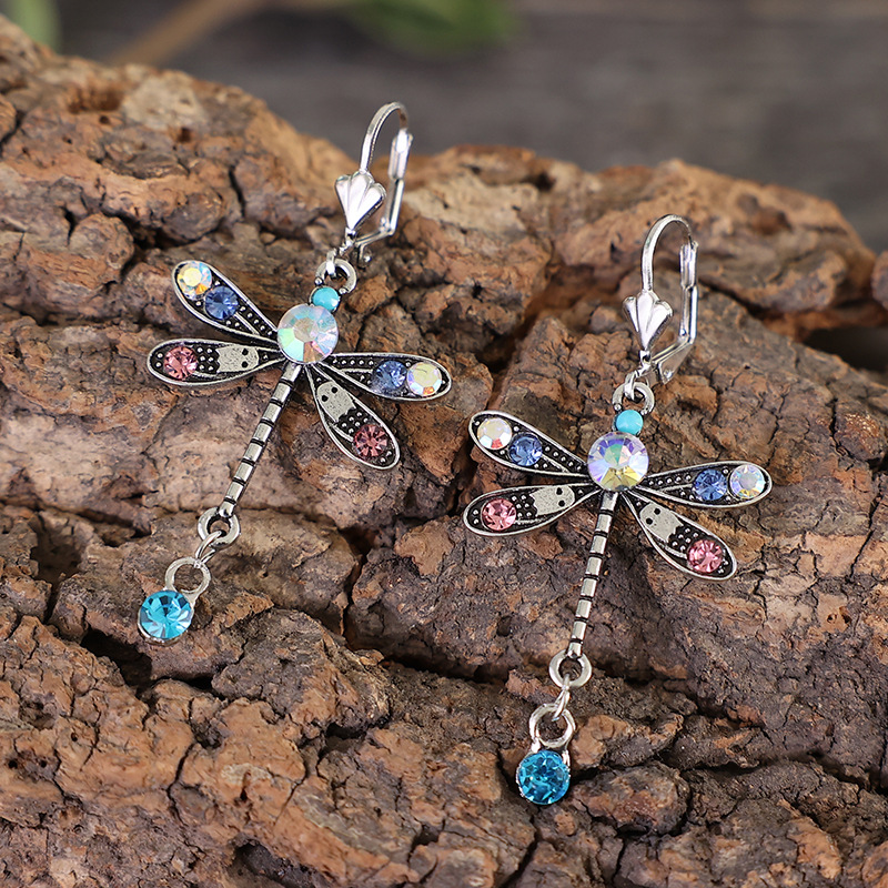 Vintage Style Colorful Dragonfly Alloy Inlay Artificial Gemstones Women's Drop Earrings display picture 4