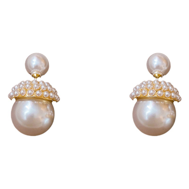 S925 aguja de plata de Corea del Sur de doble cara pendientes de perlas de dos piezas pendientes de diseño de temperamento retro simple de las mujeres
