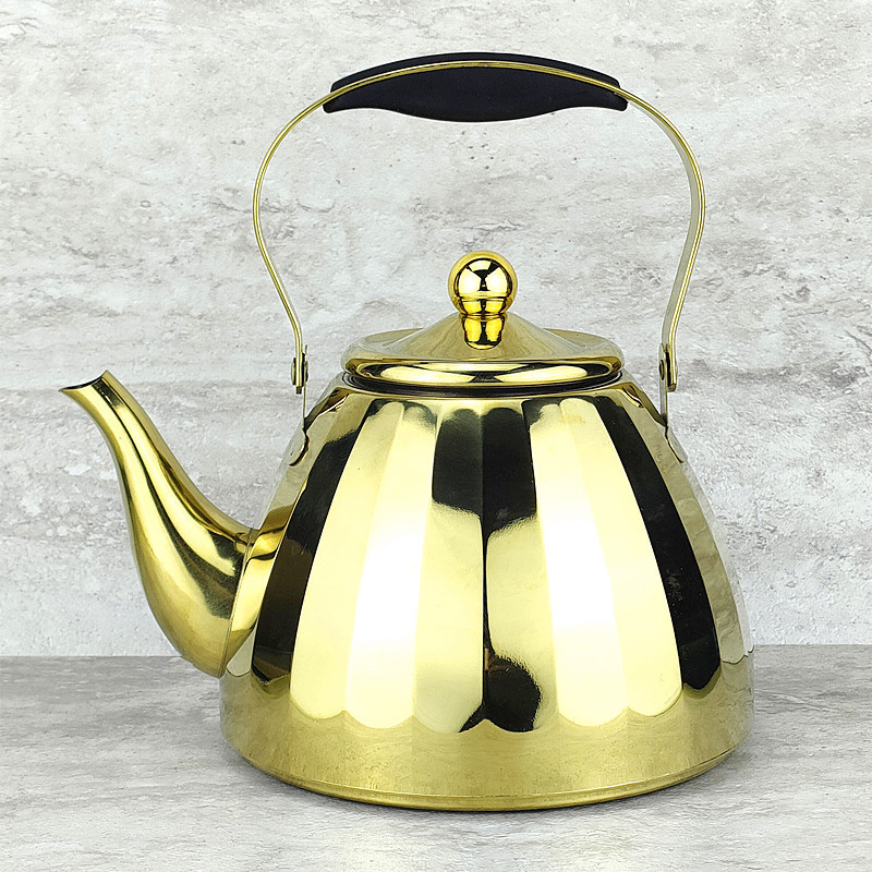 Tetera de acero inoxidable con estilo bohemio, ideal para té y restaurantes