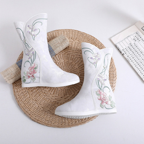  hanfu with cotton boots shoes embroidered shoes wholesale high ancient Chinese hanfu shoes drama