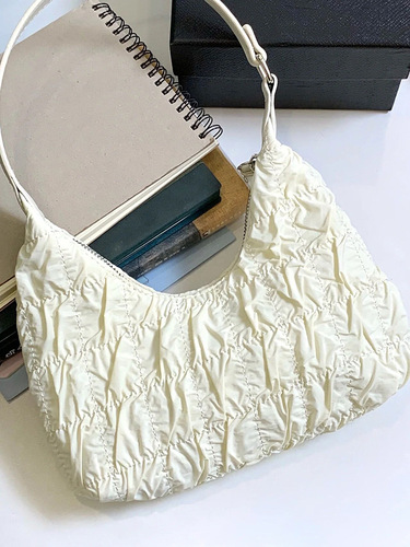 Cream Puff Bag Girly Cloud Pleated Handbag Autumn Fashion Cloth Bag One-shoulder Dumpling Sweet and Cool Underarm Bag