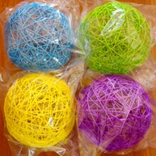 厂家直营 批发供应印尼藤条编织20CM彩色大藤球 节日布置大彩灯球