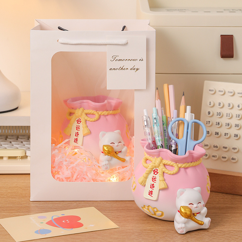 New creative teacher's day pen holder office desktop finishing storage ornaments ins high value student decoration gift