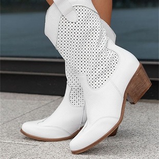 �������������Q��2025������Ʒ�и�40-43��a�����q���ͲŮѥ��