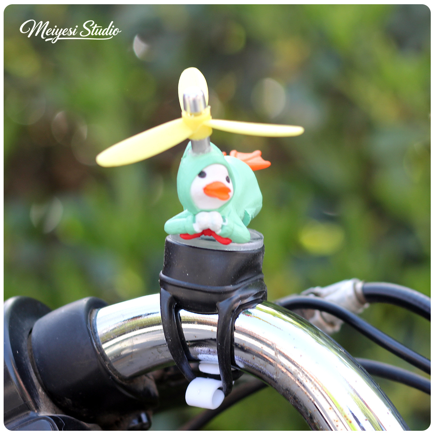Cariñosa muñeca de dibujos animados accesorios de decoración de automóviles eléctricos accesorios de motocicleta de batería de bicicleta manija de decoración