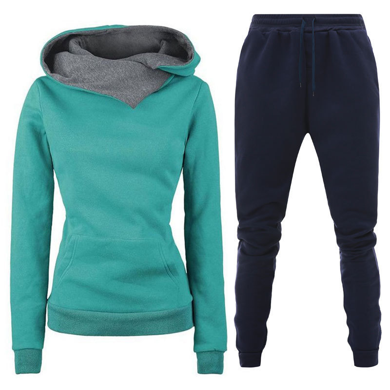 En stock 23 Otoño e Invierno Nuevo traje de ropa deportiva con Capucha forrada de lana para mujer bolso cálido suéter pantalones ropa de mujer al por mayor