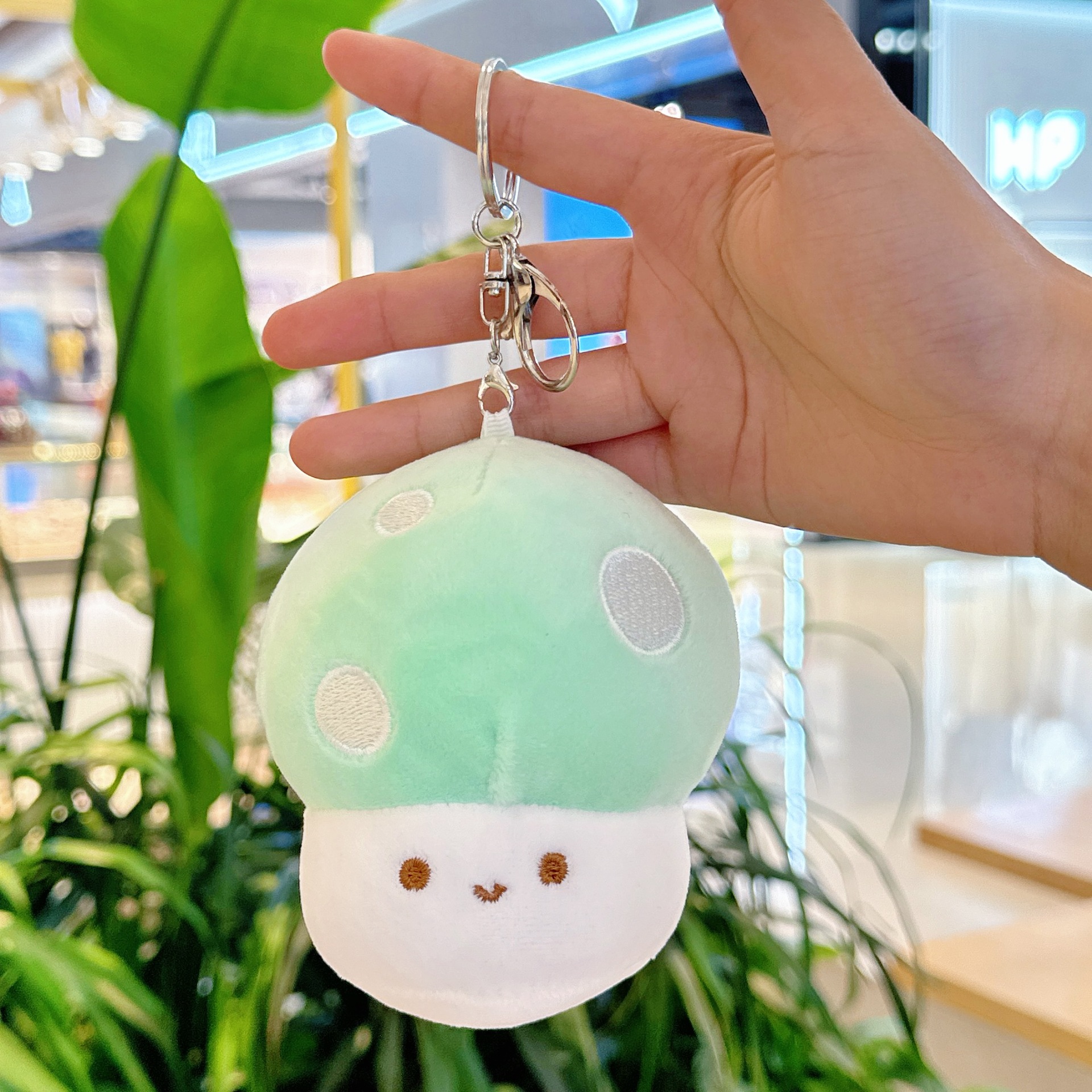 Muñeco de peluche con llavero de seta para celebración de bodas, regalo de bolsa ciega.