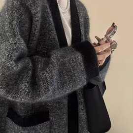 秋冬新款100羊毛开衫女宽松v领中长款加厚百搭温柔系扣羊绒外套
