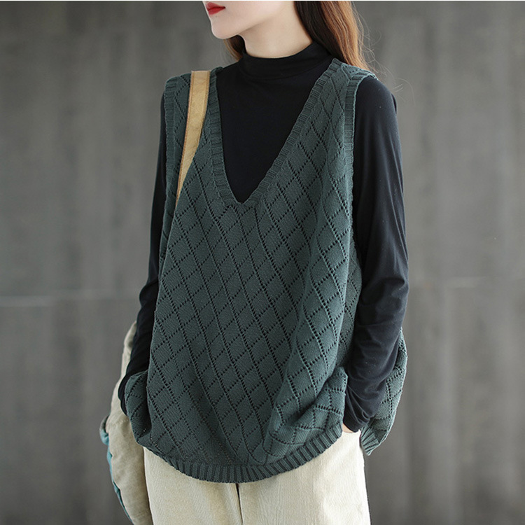 Vintage Top V-Neck Hollow Vest Women's 2022 New Outer Wear Autumn All-match Slim-fit Loose Knitted Vest Vintage Top V-Neck Hollow Vest Women's 2022 New Outer Wear Autumn All-match Slim-fit Loose Knitted Vest