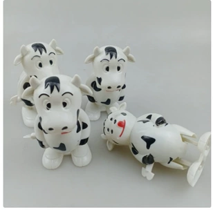 Заводная игрушка-корова для детей