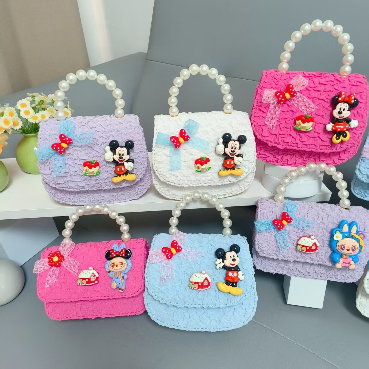 Bolso de perlas de arco de dibujos animados de Año Nuevo de chicas bolso de Año Nuevo de cadenas de viento fragante bolso cuadrado bolso de cambio de niños