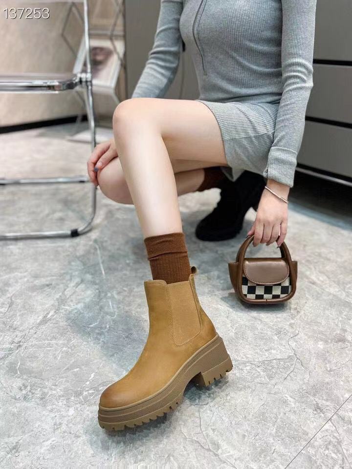 Màu Kaki
