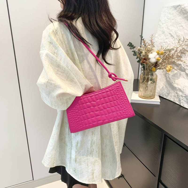 Women's 2024 New Fashionable Crocodile Pattern Shoulder Texture PU Underarm Simple and Versatile Crossbody Bag Trendy_voghion.com