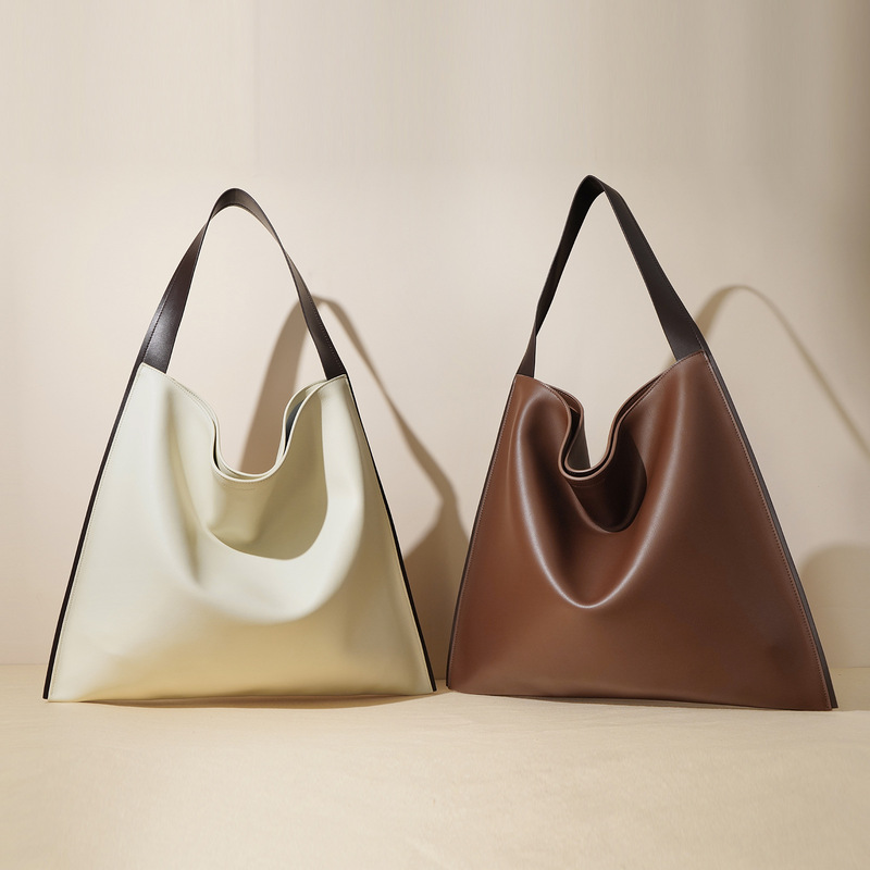 Niche Designer Cowhide Shoulder Tote Bag Fashionable Bucket Bag Large Capacity Bag Women's Bag